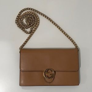 Gucci Wallet on Chain